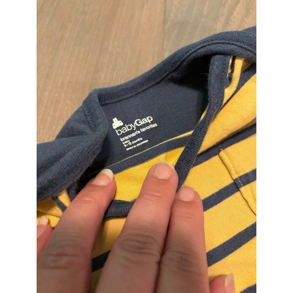 Baby Gap 6-12 Month Striped Long Sleeve Bodysuit Baby‎ One Piece yellow navy